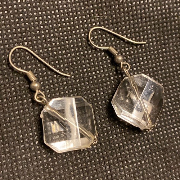 Translucent acrylic beads & silver bands necklace with matching earrings - Picture 8 of 9